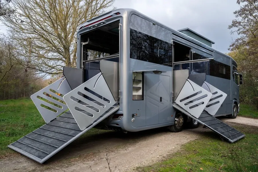 Horse Trailers & Horseboxes